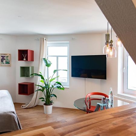 Bauhaus Apartment - Netflix, Nespresso, Zentral, Messe Кемниц Екстериор снимка