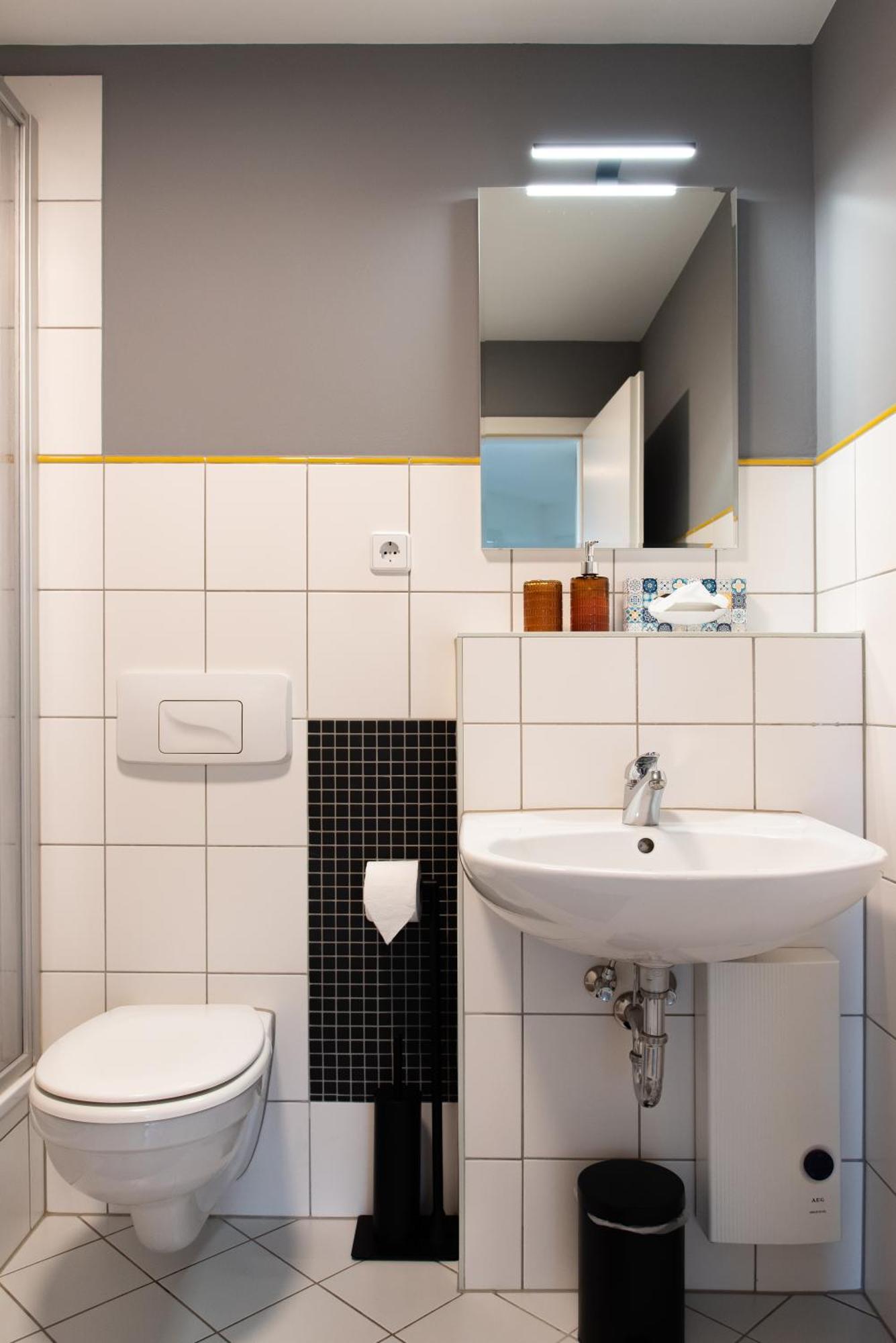 Bauhaus Apartment - Netflix, Nespresso, Zentral, Messe Кемниц Екстериор снимка